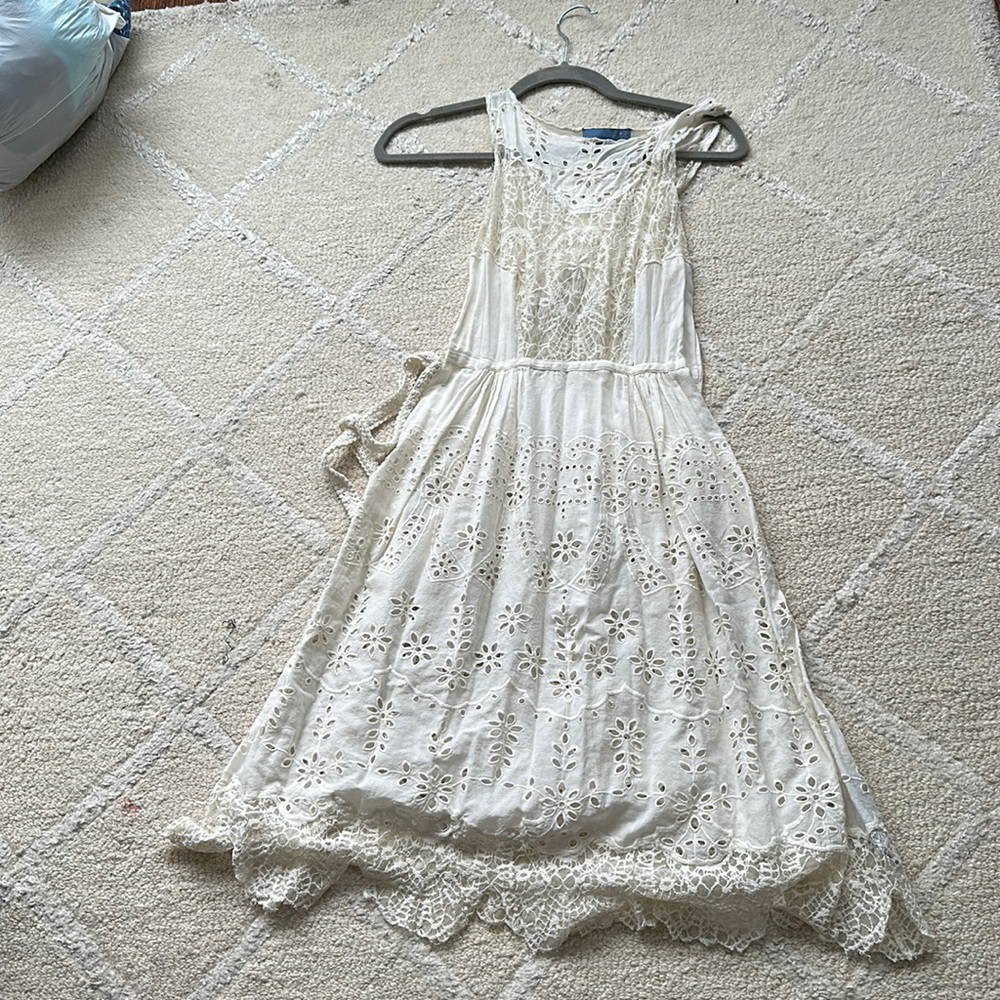 Eye lite white cotton dress